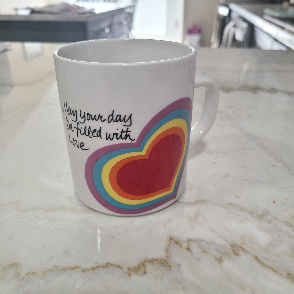 Avon Vintage 1983 Love Mug Rainbow Heart